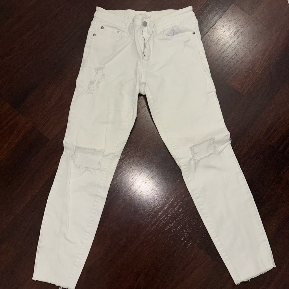 Abound White Skinny Distressed women’s Jeans